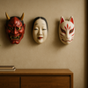 Masques japonais : entre tradition, théâtre et décoration murale